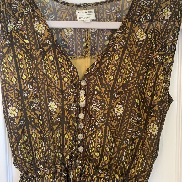 Romper size Xsmall by RVCA - Picture 3 of 4